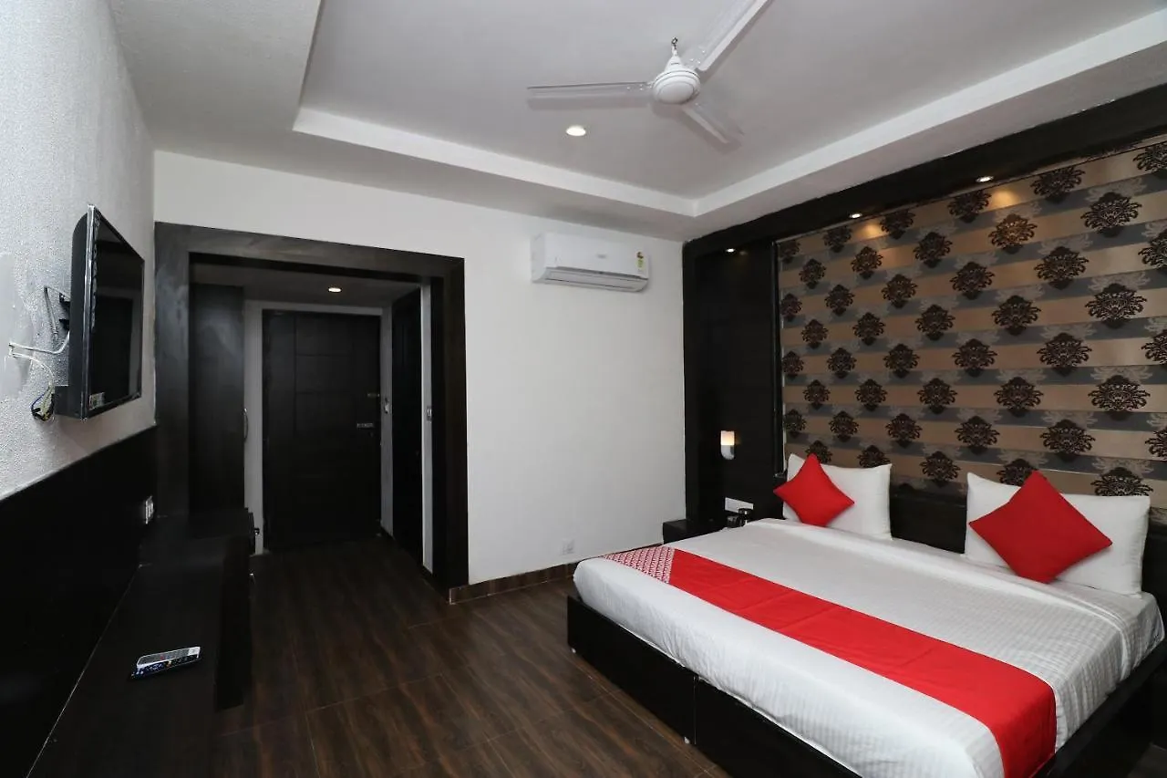 Capital O 16003 Glorify Taj By Hotel Marygold Agra