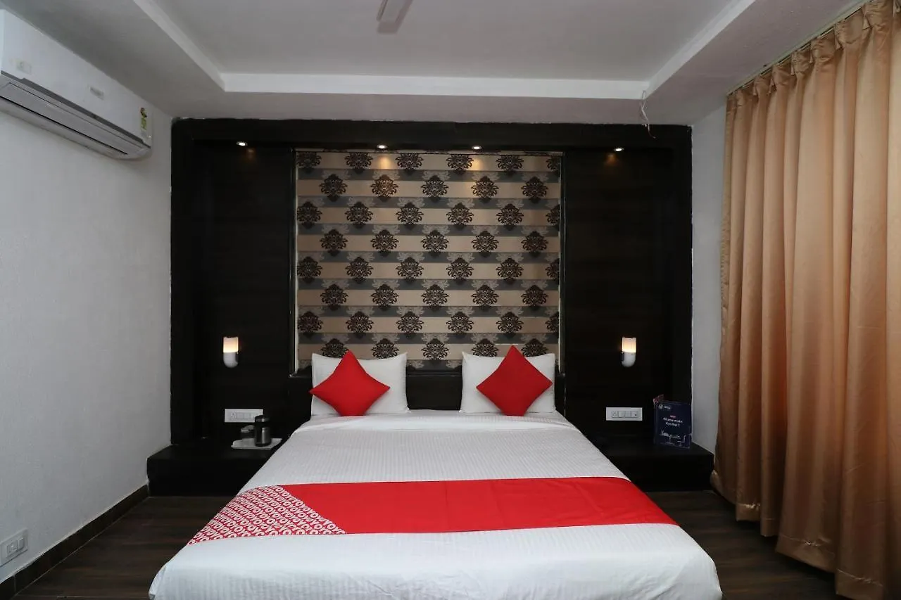 Capital O 16003 Glorify Taj By Hotel Marygold Agra